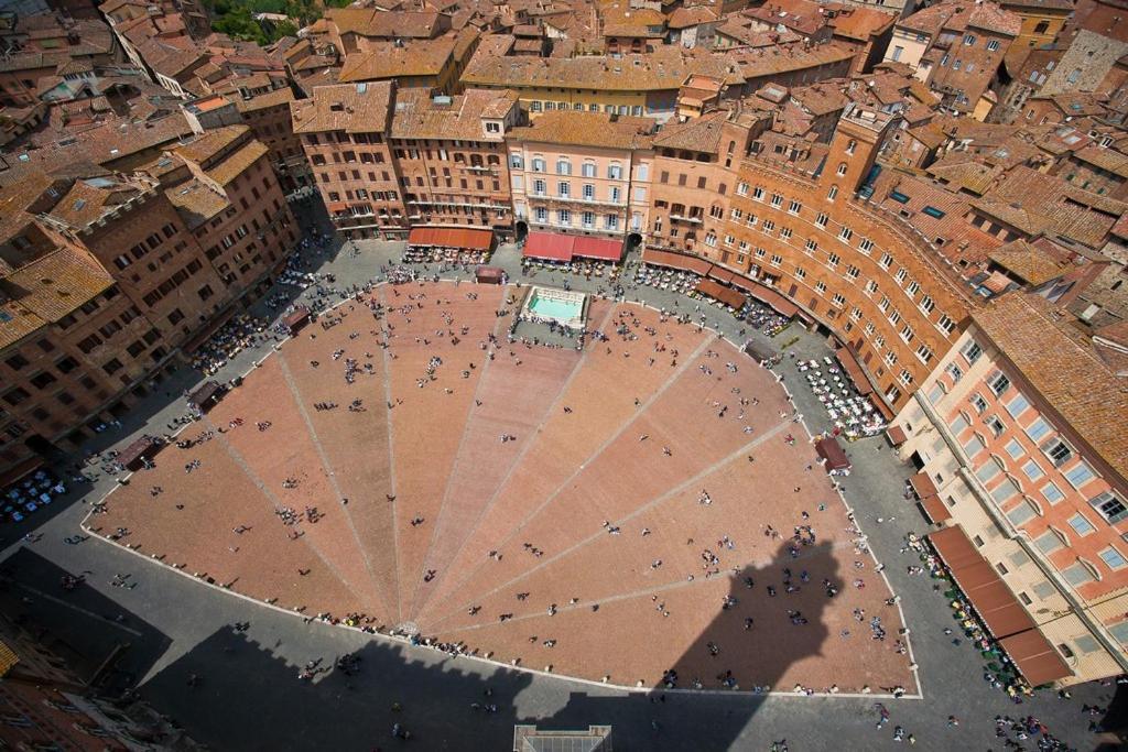 La Campanina-Nel Cuore Di Siena E Della Contrada Zewnętrze zdjęcie