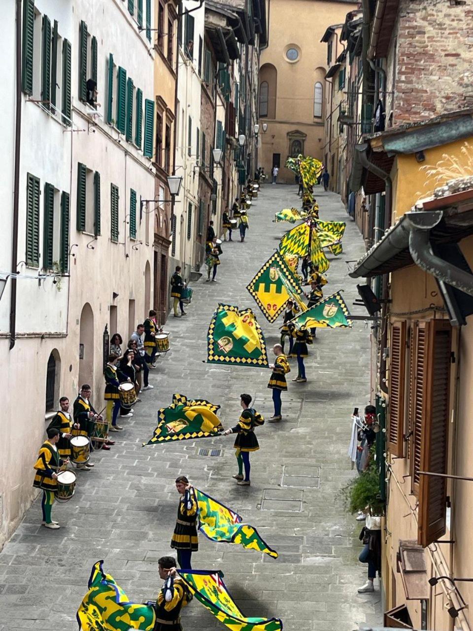 La Campanina-Nel Cuore Di Siena E Della Contrada Zewnętrze zdjęcie