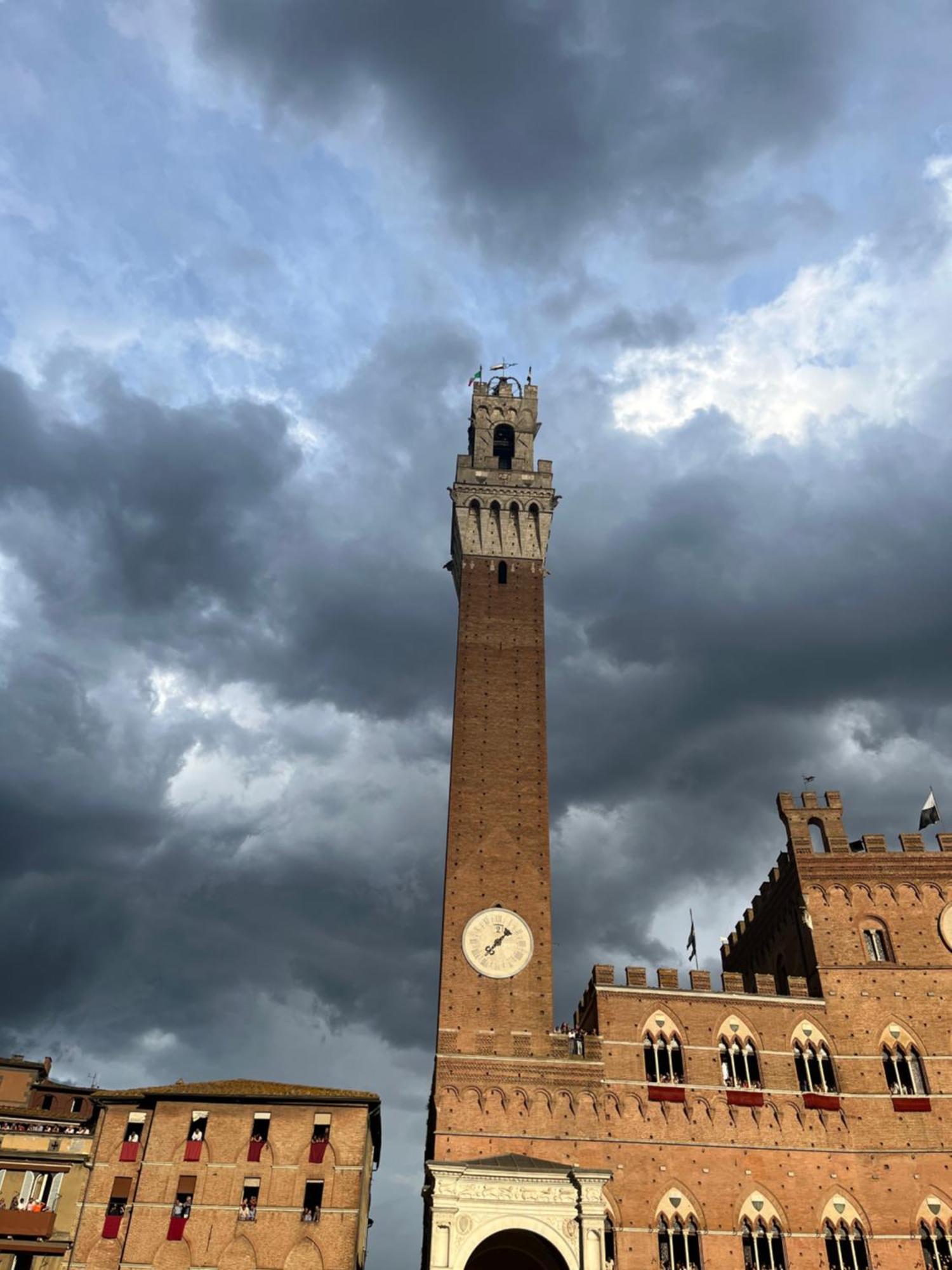 La Campanina-Nel Cuore Di Siena E Della Contrada Zewnętrze zdjęcie